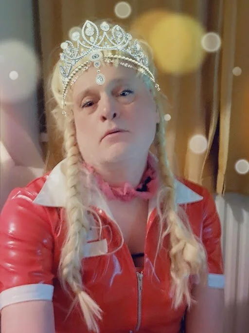 sletjetiff21 離線 XXX 聊天