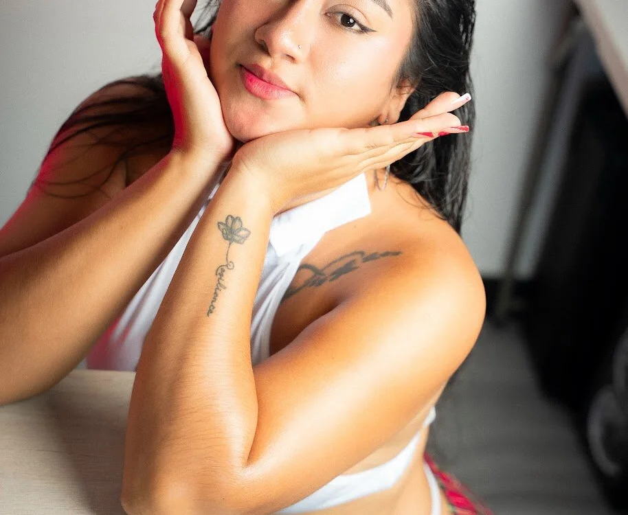Clohe_blossom Chat XXX Ngoại tuyến