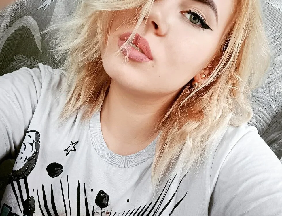 Candy_Mollyn Offline chat-huone
