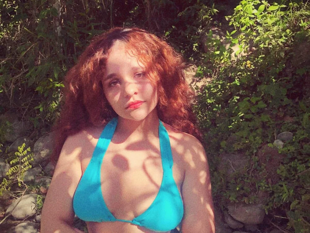 AlannaRousee's Offline XXX Chat