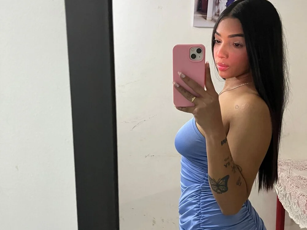 laatin_temptation's Offline XXX Chat