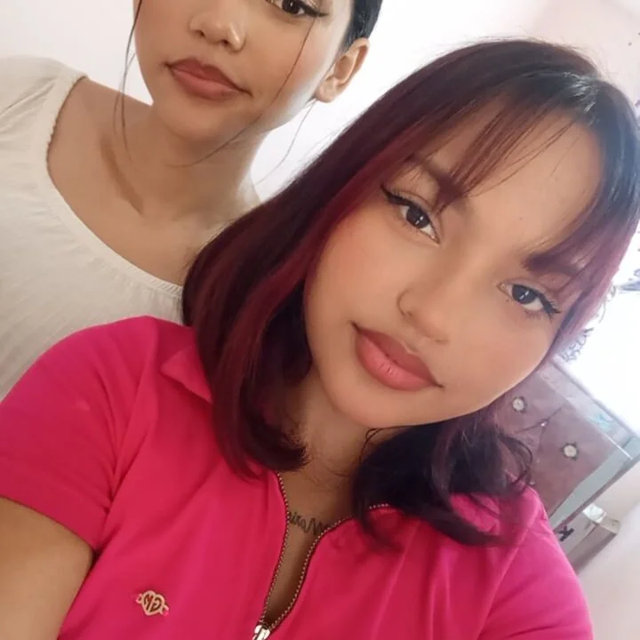 Trio_Hot_77's Offline XXX Chat