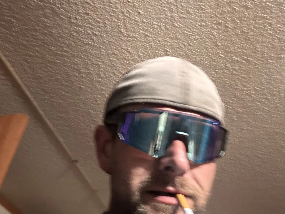 tomm4147's Offline Chat Room