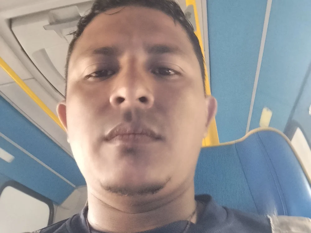 juliobarrios10's Offline XXX Chat