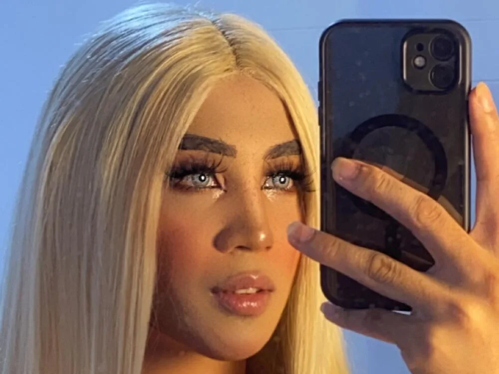 imnexttoyouxxx's most recent online preview