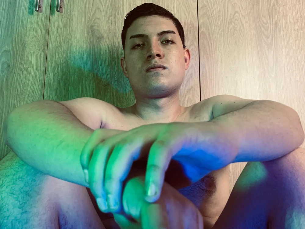 simple_favoriteboy's Offline Chat Room