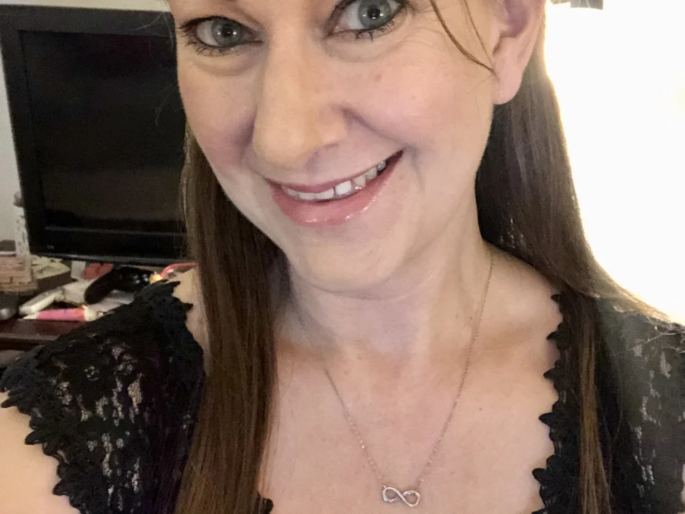 brittanybella's Offline Chat Room
