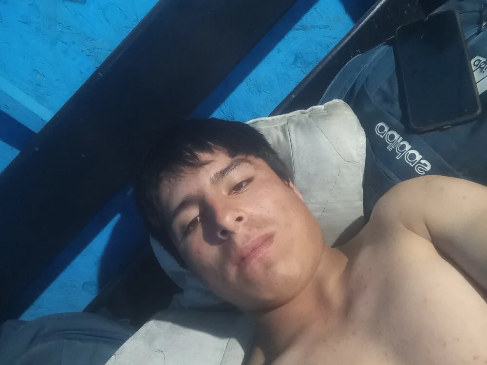 Esaqel offline XXX-chat