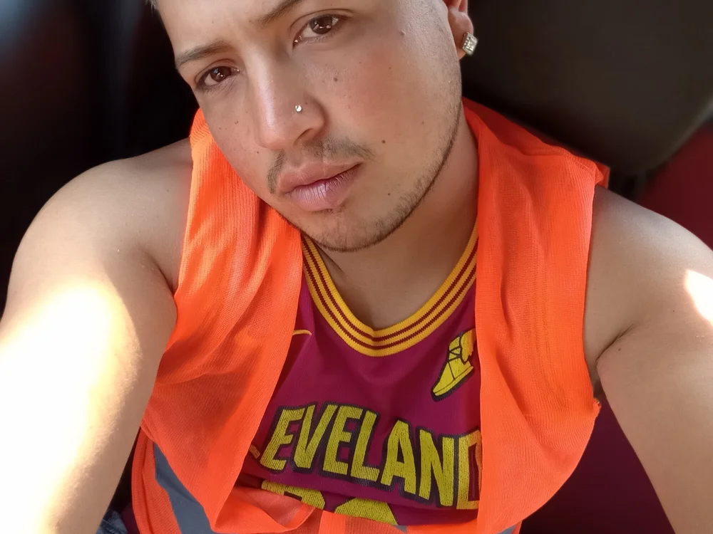 ezequiel4637's most recent online preview
