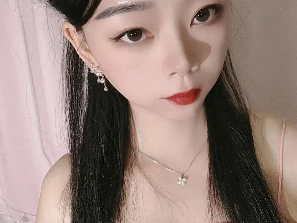 YoYo_4549 Obrolan XXX Offline