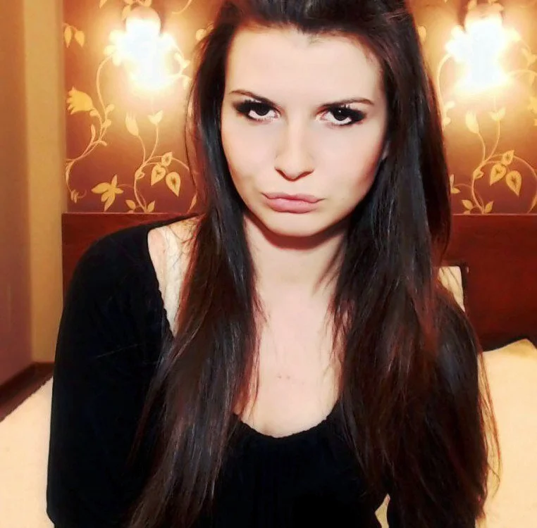 KAROLINA_LIN Chat XXX offline