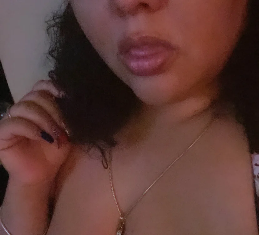 INTIMATESINS Cameră chat offline