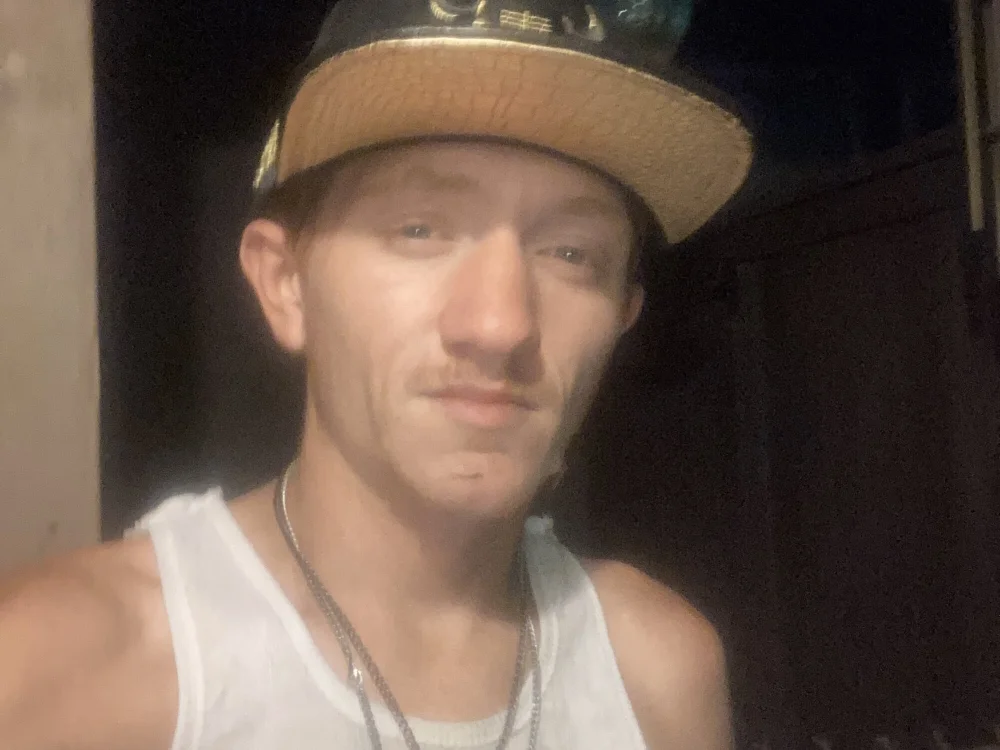 Joshuamelton's Offline Chat Room