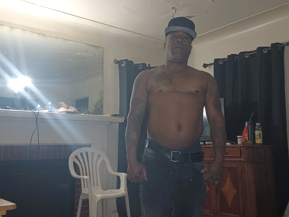 Dbendsmushnbeat's Offline XXX Chat