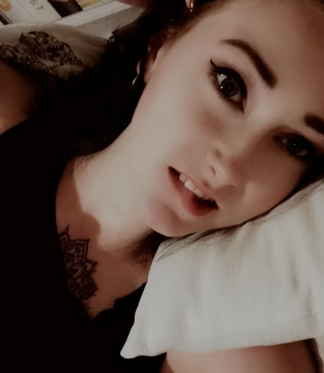 LunaWicked Offline XXX-Chat
