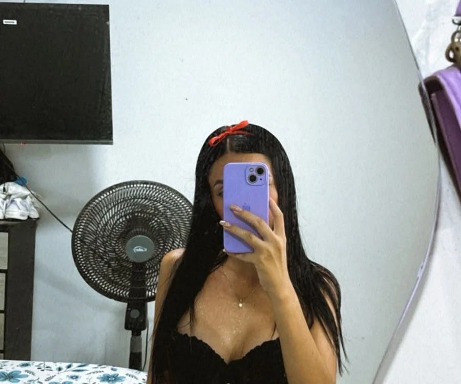 Bilik Sembang Luar Talian baddie_is