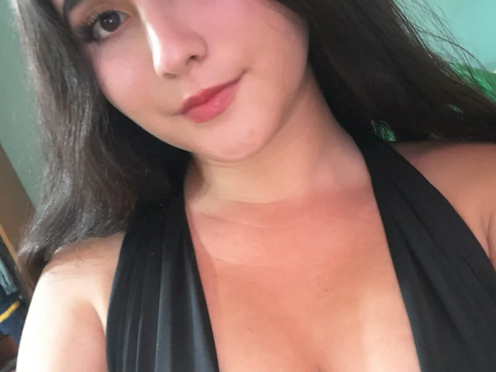 NikollHills' Offline XXX Chat