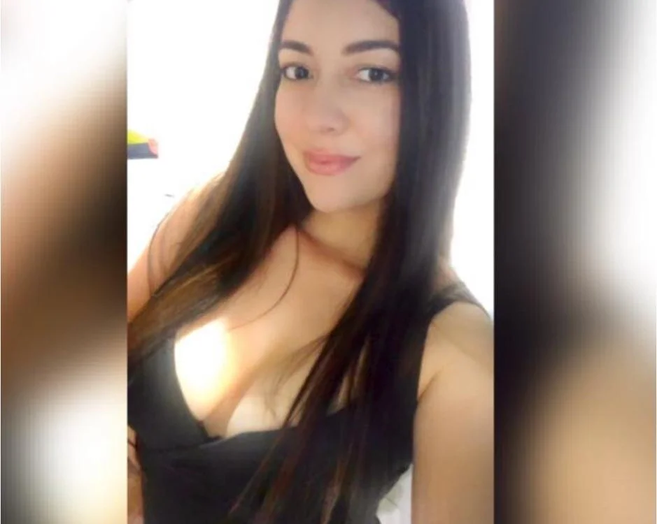 perv_stepmom_'s Offline XXX Chat