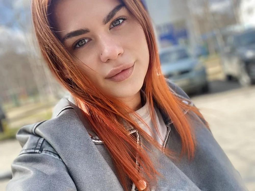 Aliya_Yammy offline chatrum