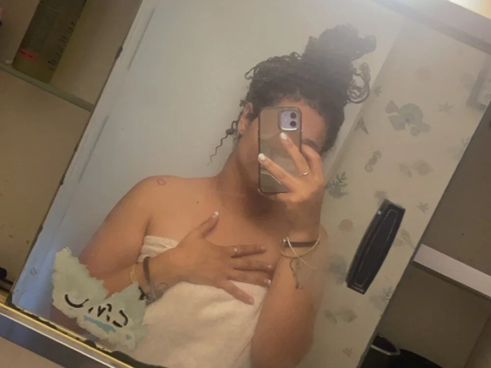 Ivy4567's Offline XXX Chat