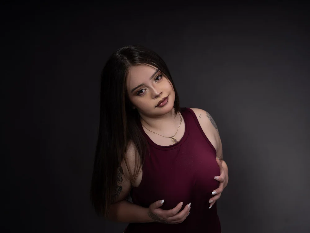 MariamCute_: συνομιλία ΧΧΧ εκτός σύνδεσης