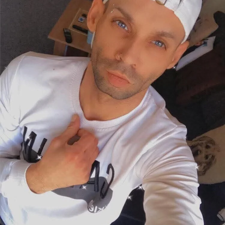 Chat +18 off-line de Boys-37