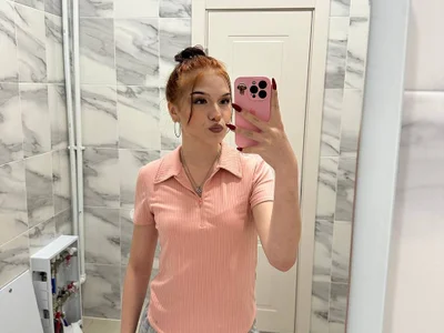 ArnettaStults Female Cockrating Porn Cam