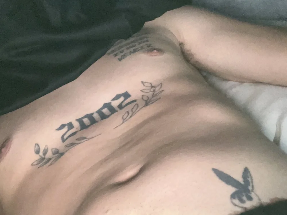 maia-layonn Offline XXX chat