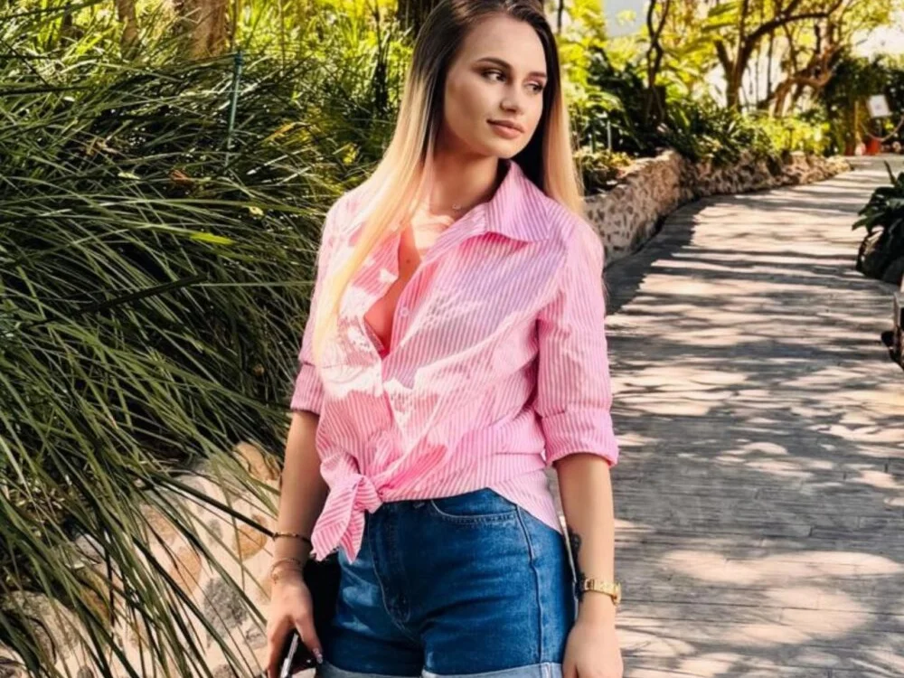 Peachie99: офлайн-секс-чат