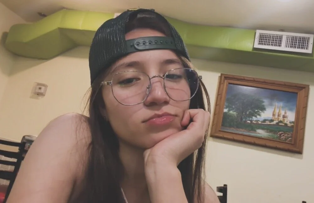 nightgirly_'s Offline XXX Chat
