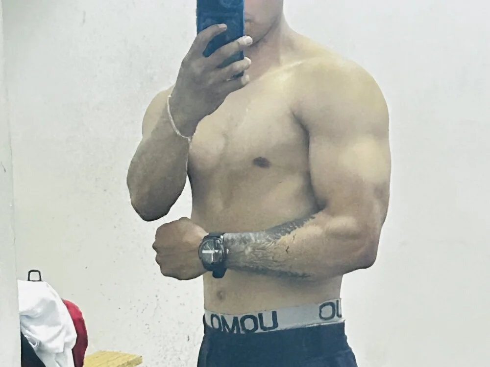 Marko-18 Chat XXX Ngoại tuyến