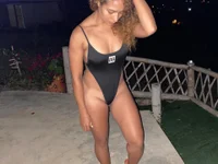 Zoedaniels Adlı Modelin Canlı XXX Sohbeti