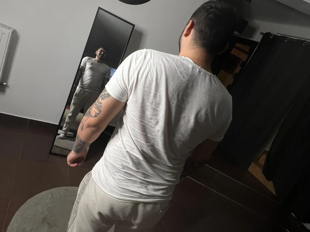 I_amAhille cam model