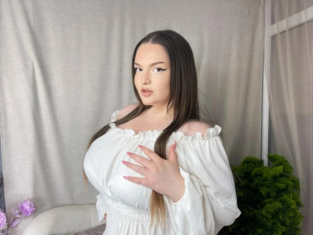 KristyGrace Adlı Modelin Çevrimdışı XXX Sohbeti