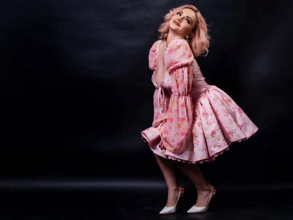 EllianaReese offline XXX-chatje