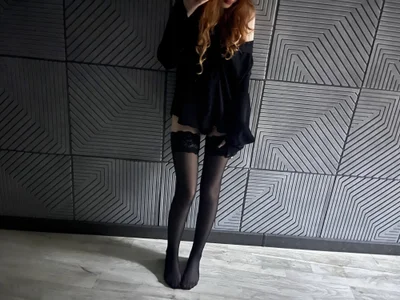 KellyMoans - Girl 