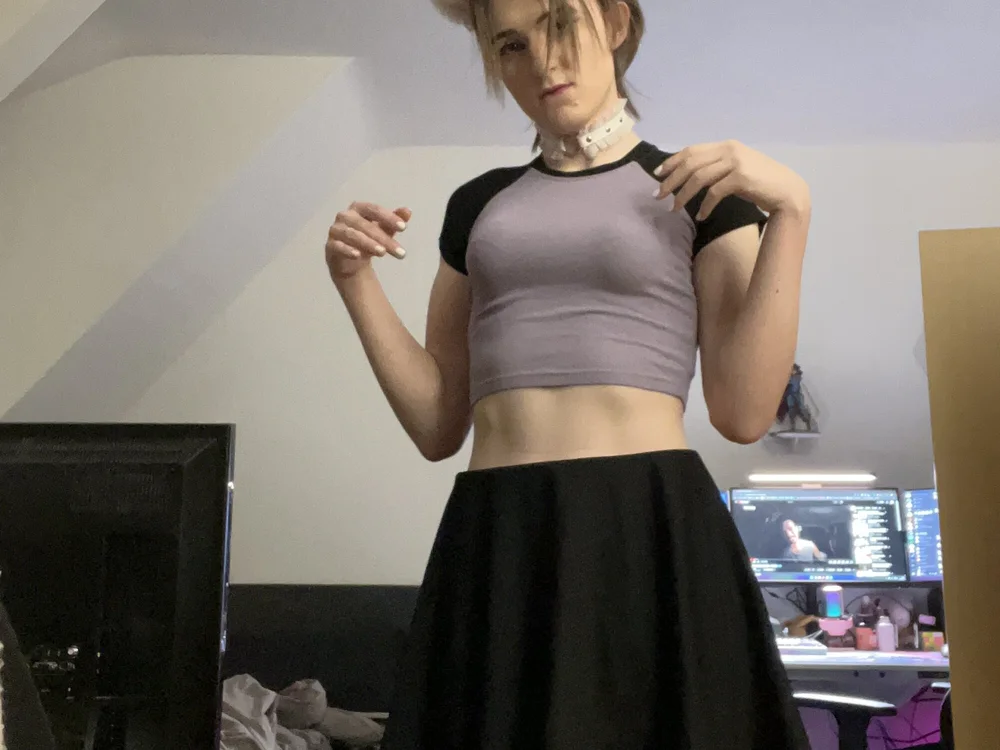 Femboykitten01 Offline XXX-Chat