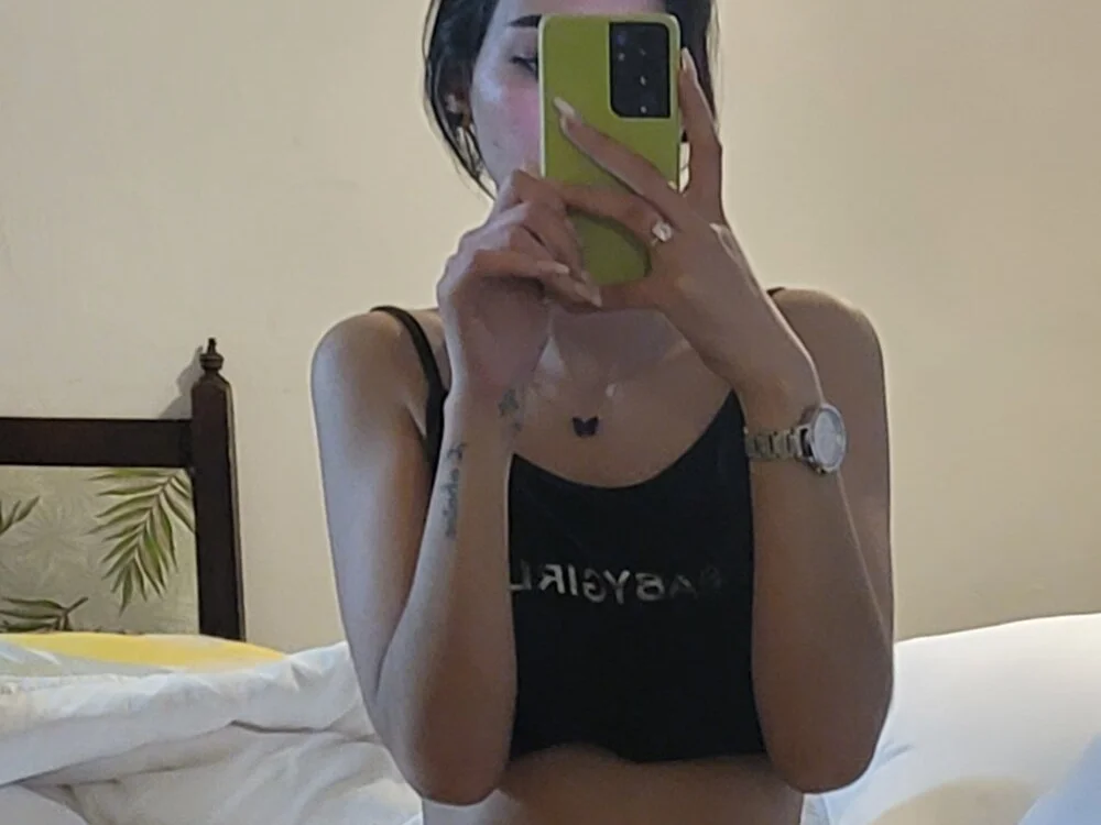 TheQueen_fire Chat XXX offline