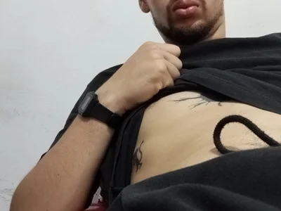 LUCA_GREEND Male Mustache Live Cam Nude