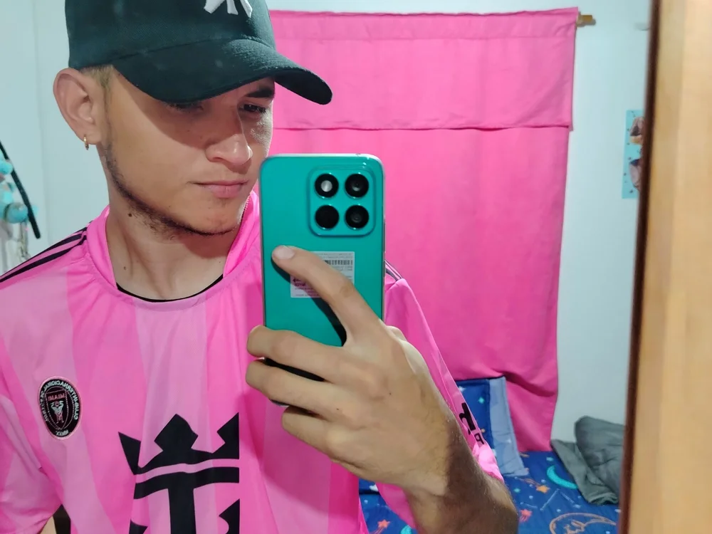 LuisJunior11 offline chatrum