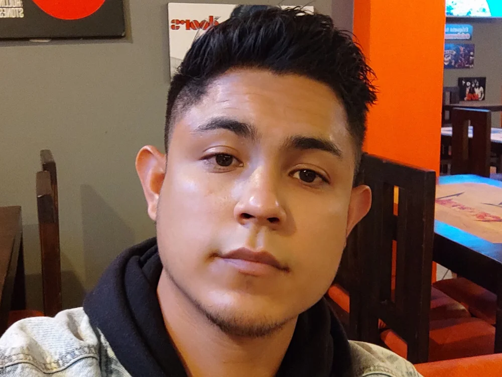 raykher007's Offline Chat Room