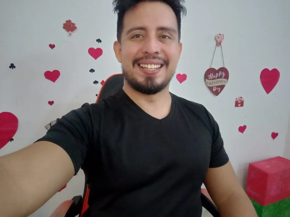 KalethBigDick Chat XXX offline