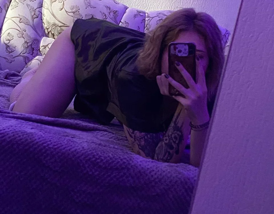 EvelynDew offline chatrum
