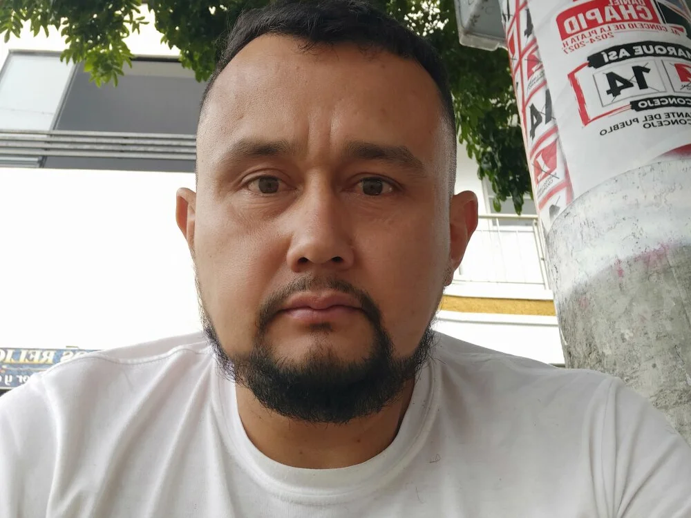 Офлайн-чат XXX JoseAries83