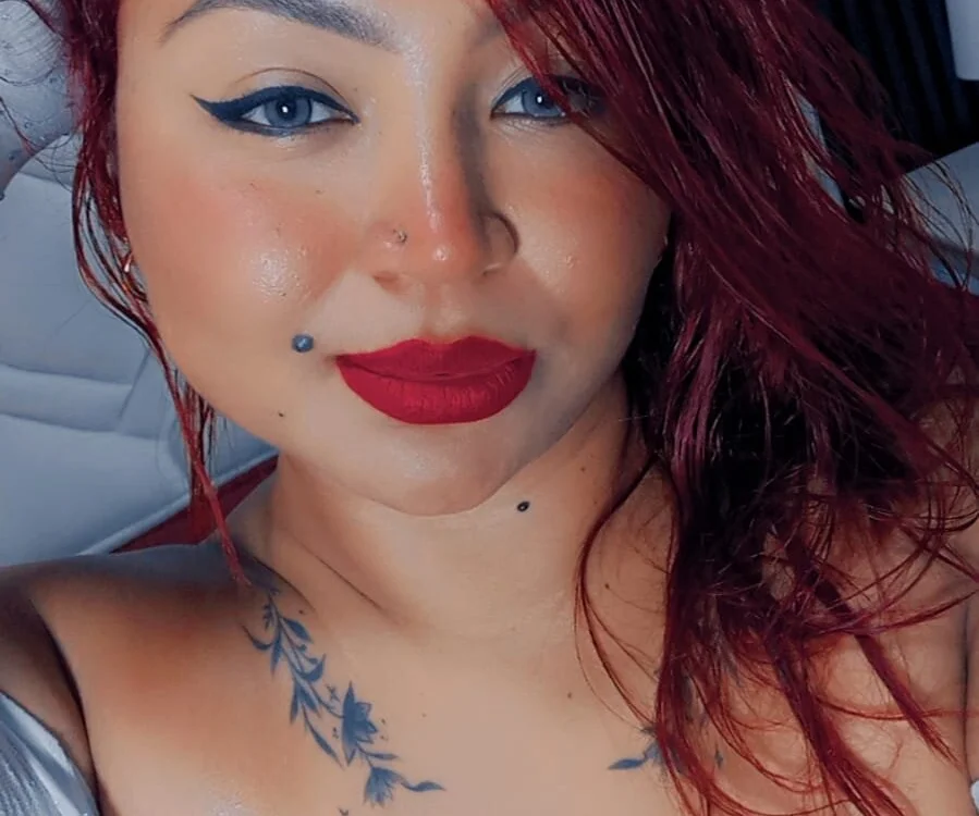 Halleyrosse Chat XXX Ngoại tuyến