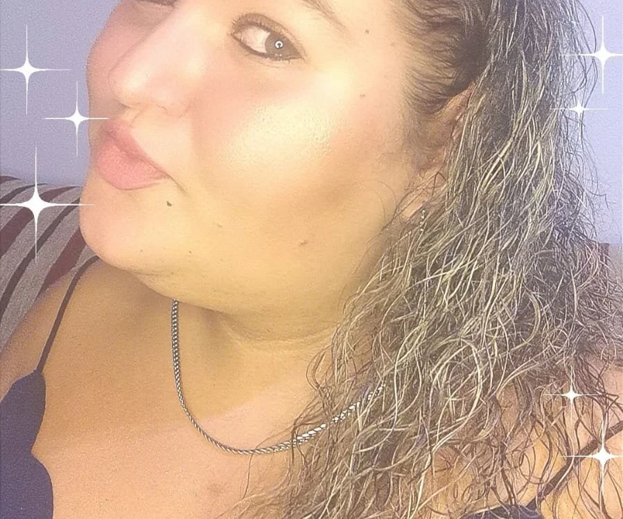 rocio_curvy_spain's Offline XXX Chat