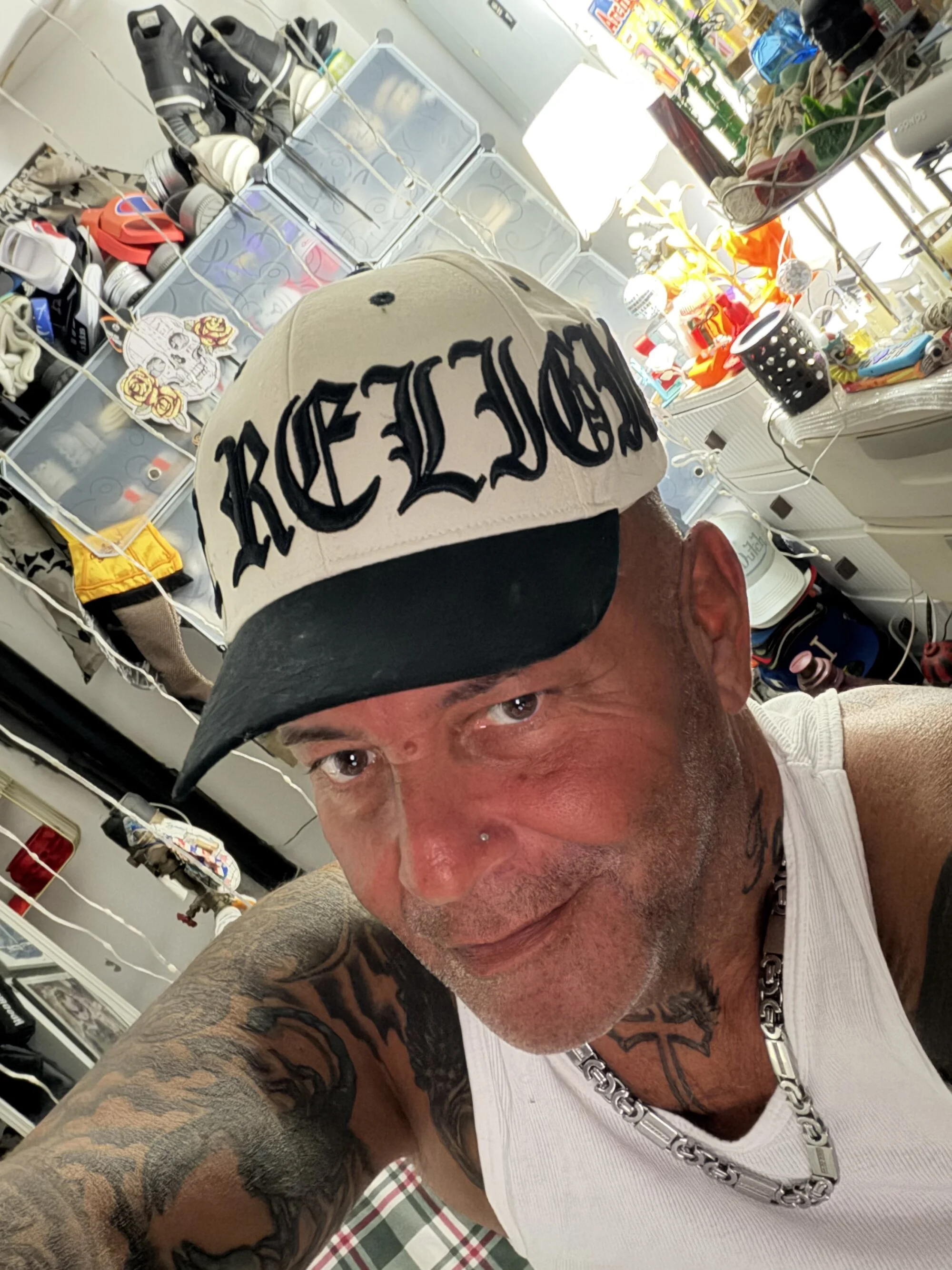 Italianguy56 live webcam