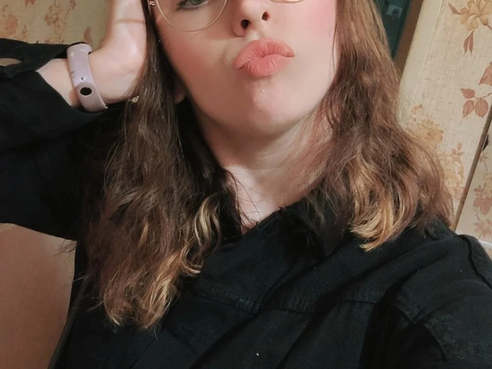 Strawberry_kay offline chatrum