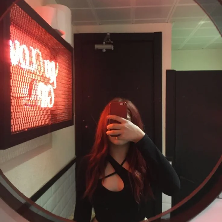 Cherry_Girl1 Obrolan XXX Offline