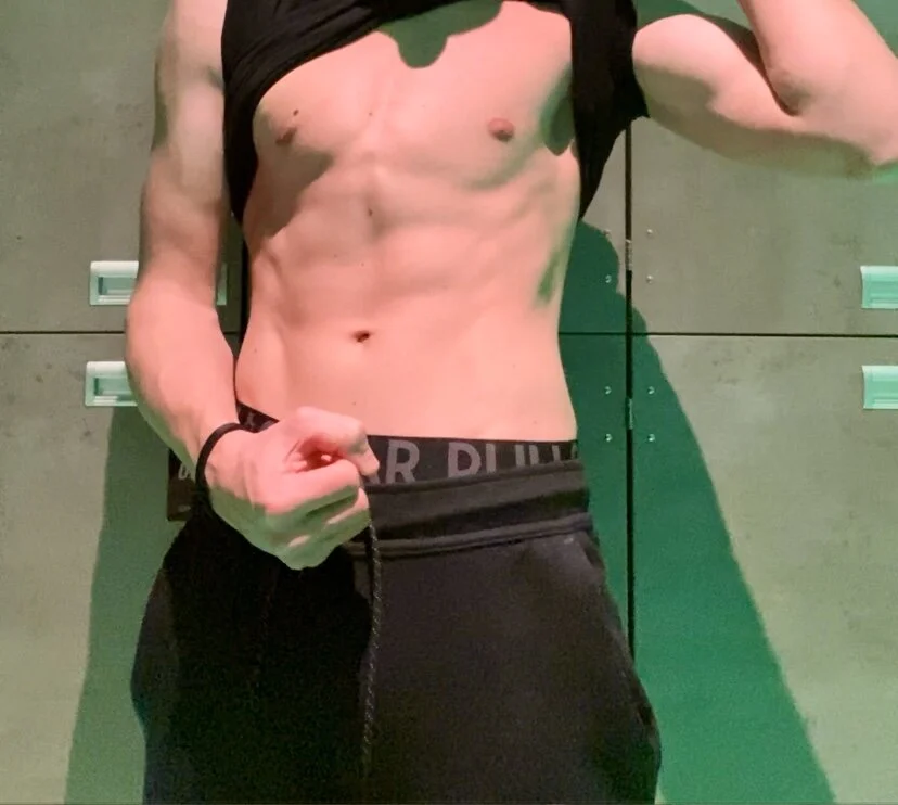 Offline chatovací místnost youngCock_18